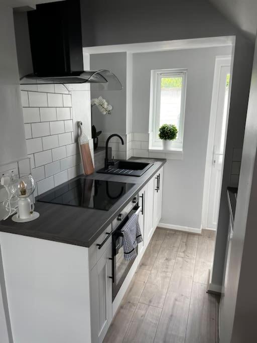 Quay Cottage Parkgate  ภายนอก รูปภาพ